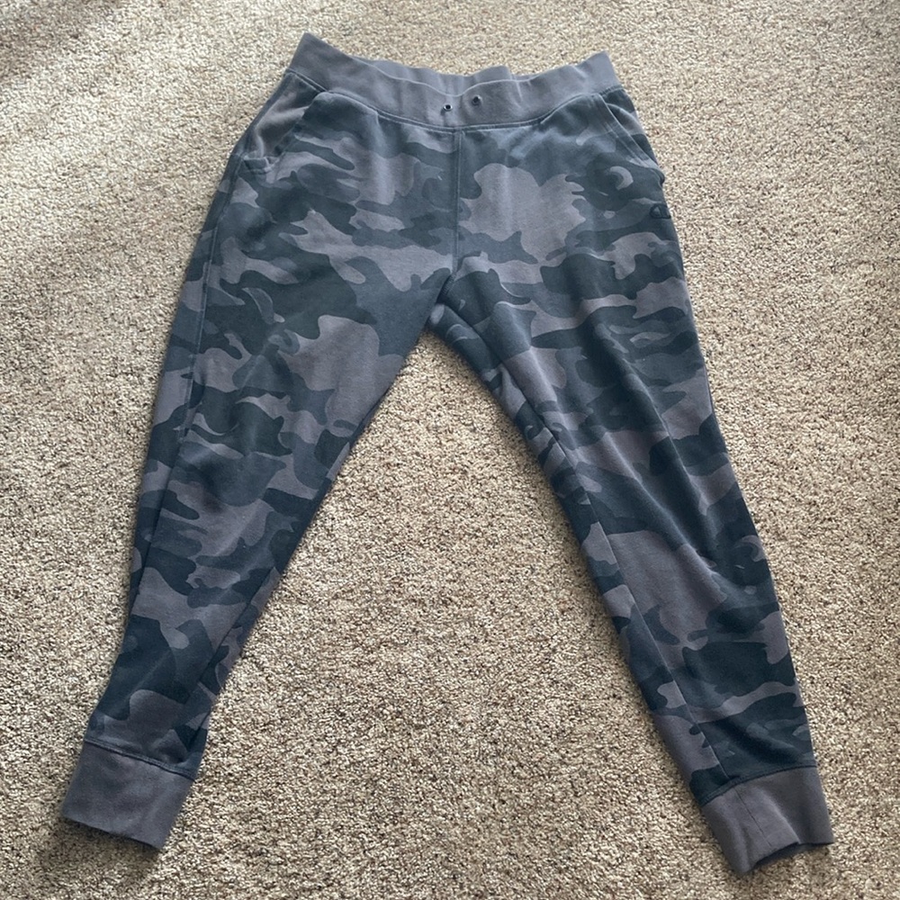 Mens Champion Black Camo Athletic Wear Beater Inner Fleece Sweatpants.